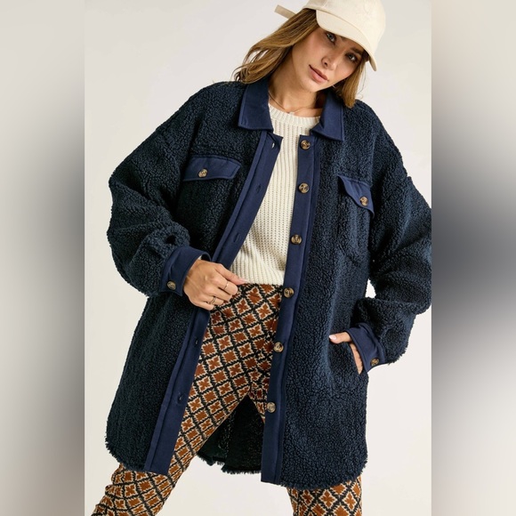 Button Down Long Sleeve Fleece Jacket - Picture 1 of 4